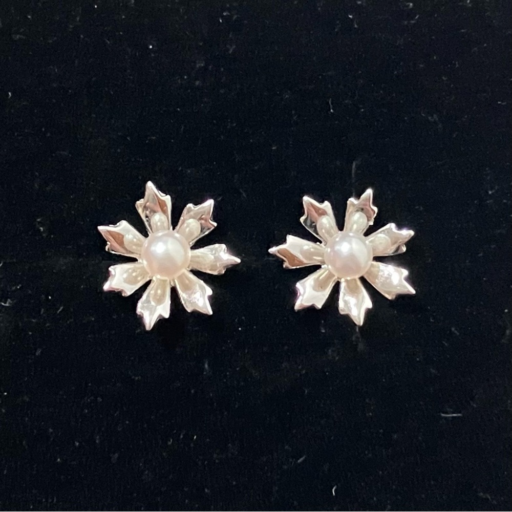 Faux Pearl Silver Tone Flower Earrings